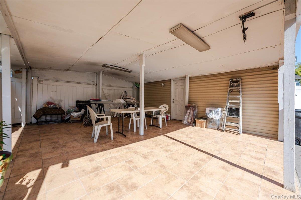 12253 Milburn Street, Saint Albans, NY 11413