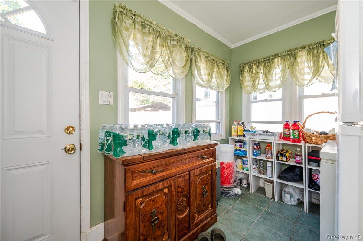 12253 Milburn Street, Saint Albans, NY 11413