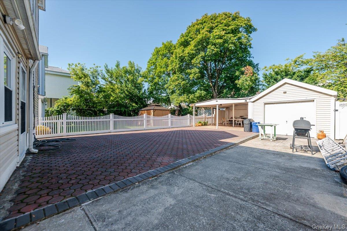 12253 Milburn Street, Saint Albans, NY 11413