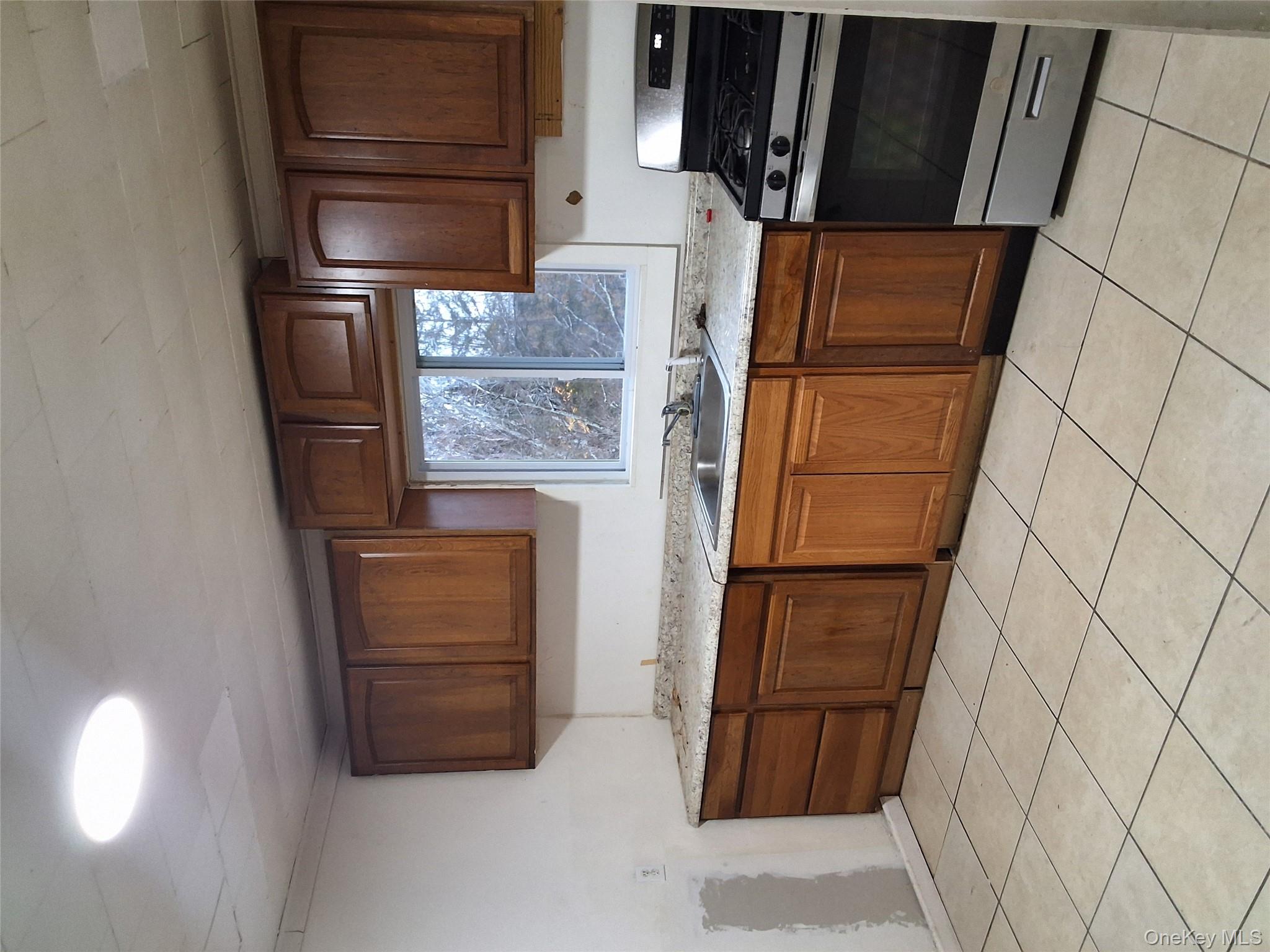 84 North Road, Bloomingburg, NY 12721