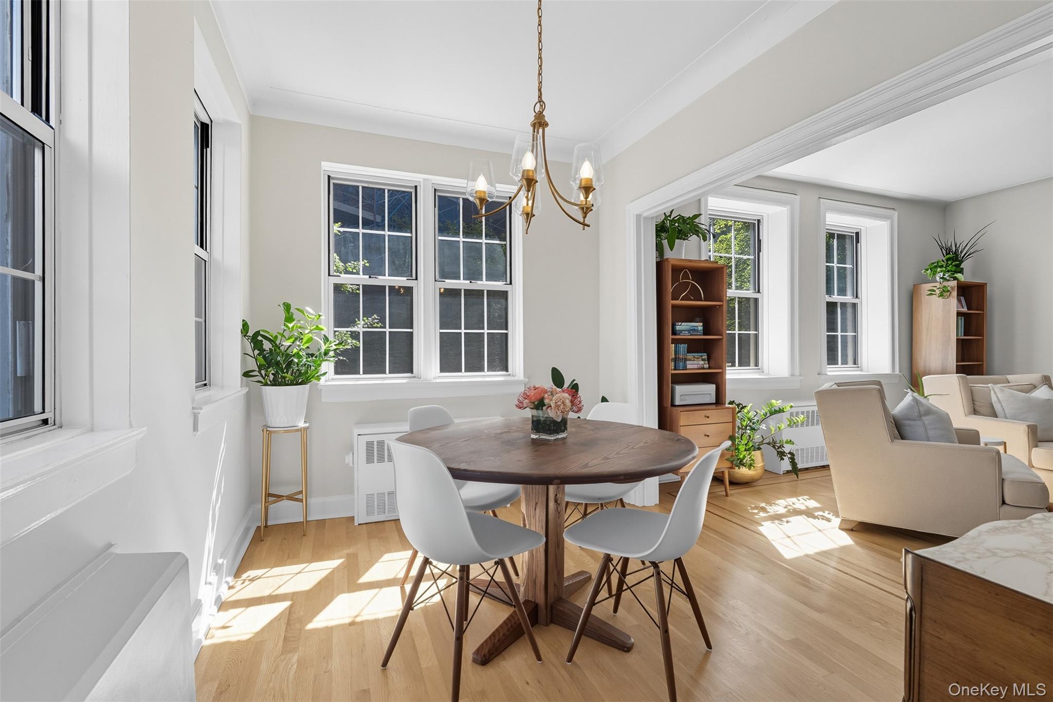 16 N Chatsworth Avenue # 214, Larchmont, NY 10538