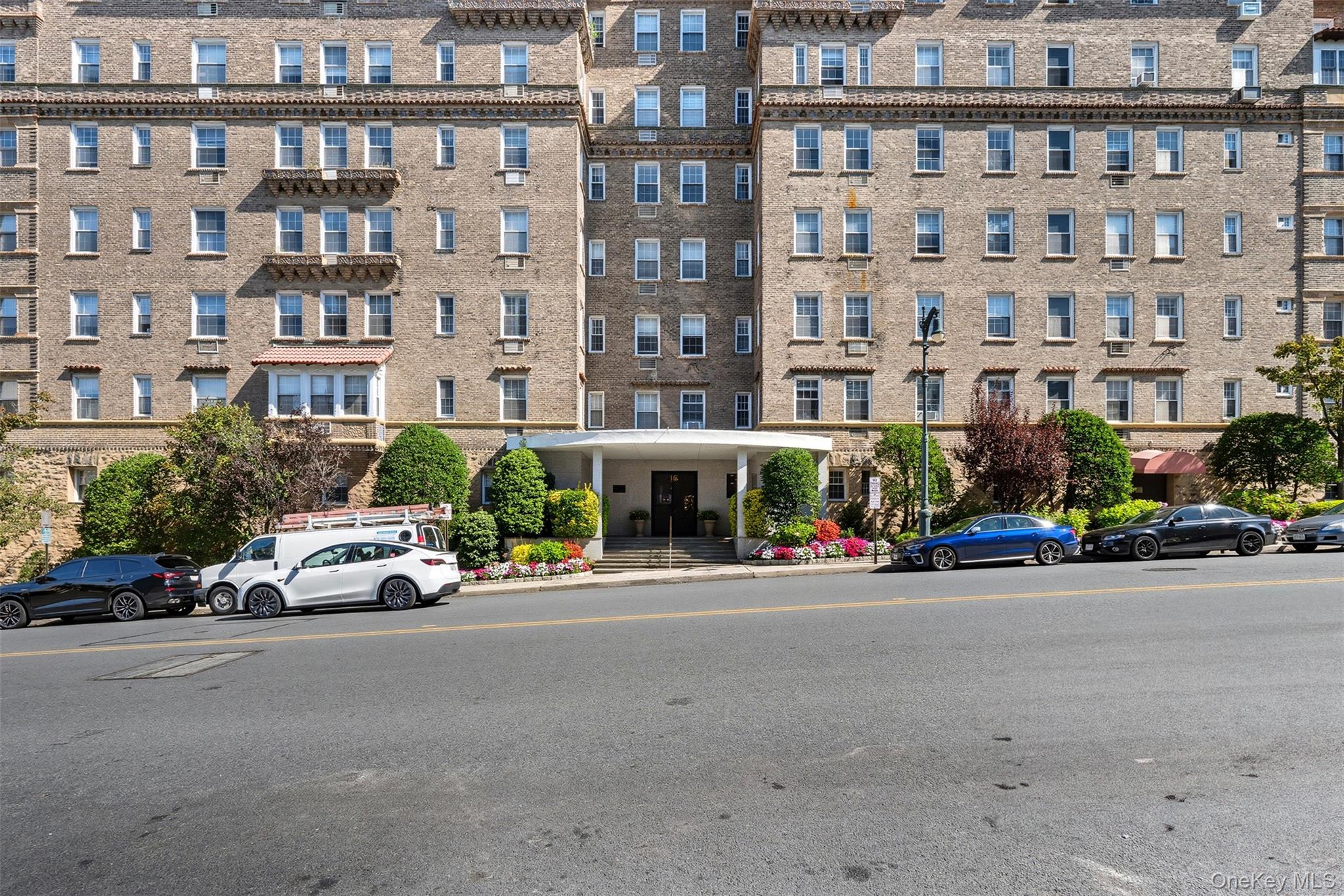 16 N Chatsworth Avenue # 214, Larchmont, NY 10538