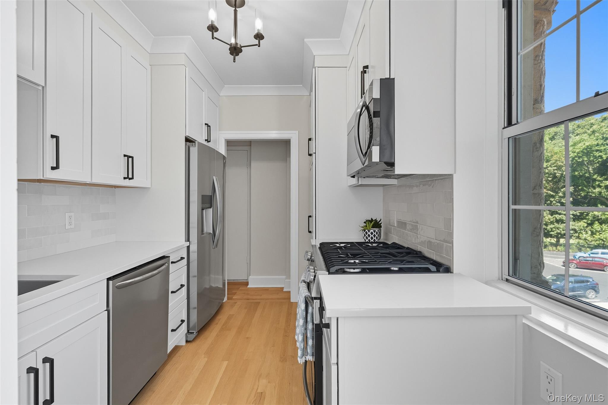 16 N Chatsworth Avenue # 214, Larchmont, NY 10538