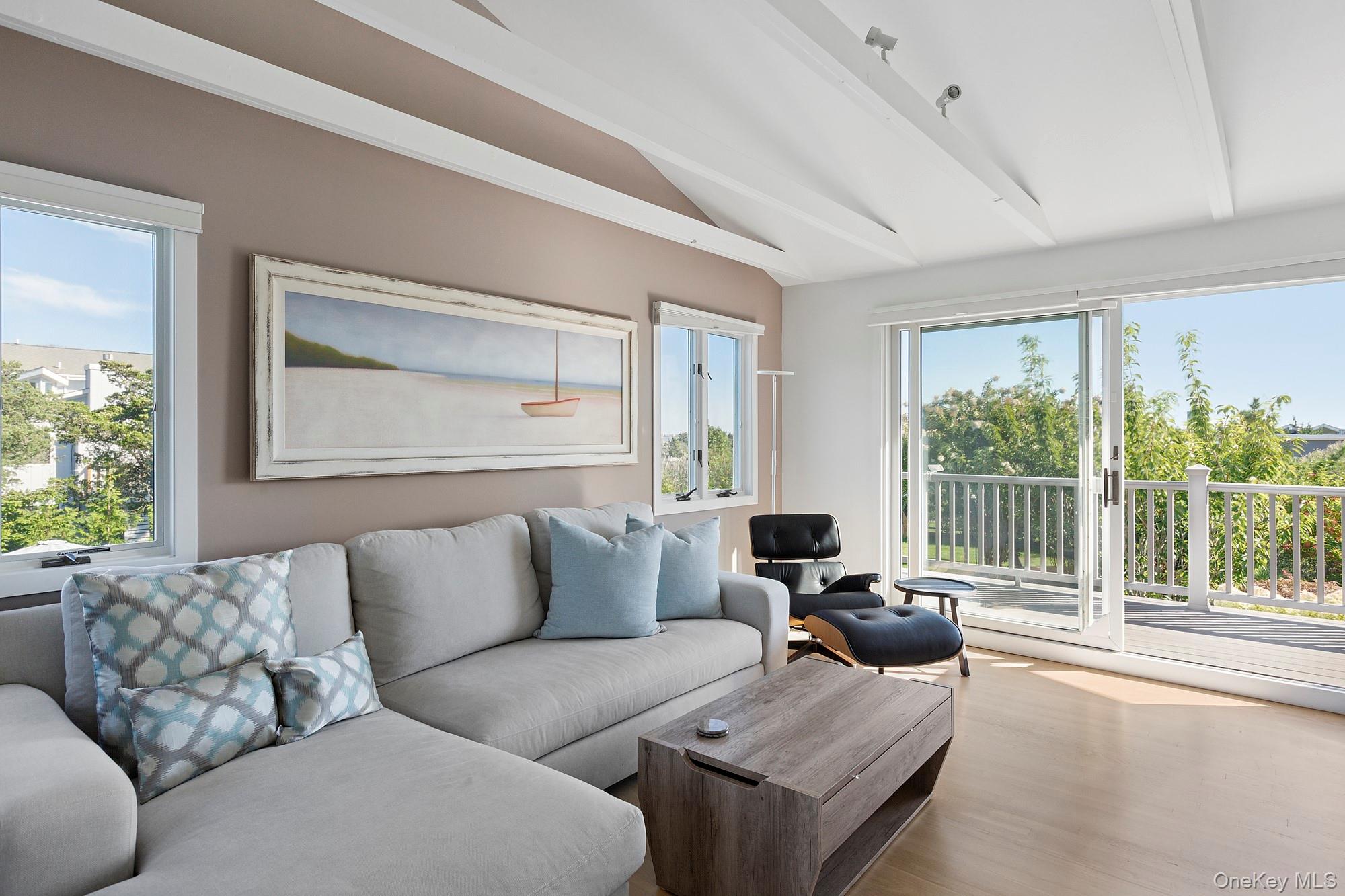 4 Bayberry Lane, Remsenburg, NY 11960