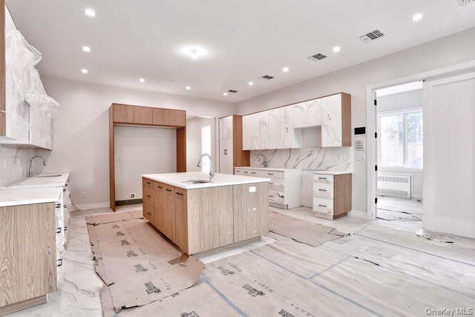 105 Grove Street # 202, Monsey, NY 10952