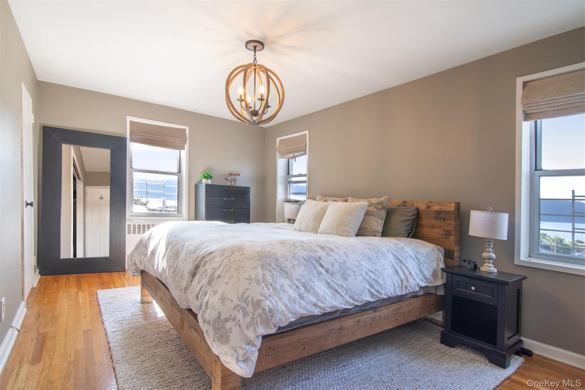 25 Sunnyside Drive # 4H, Yonkers, NY 10705