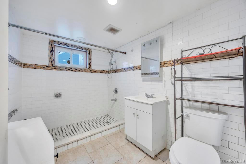 181 Martens Avenue, Valley Stream, NY 11580