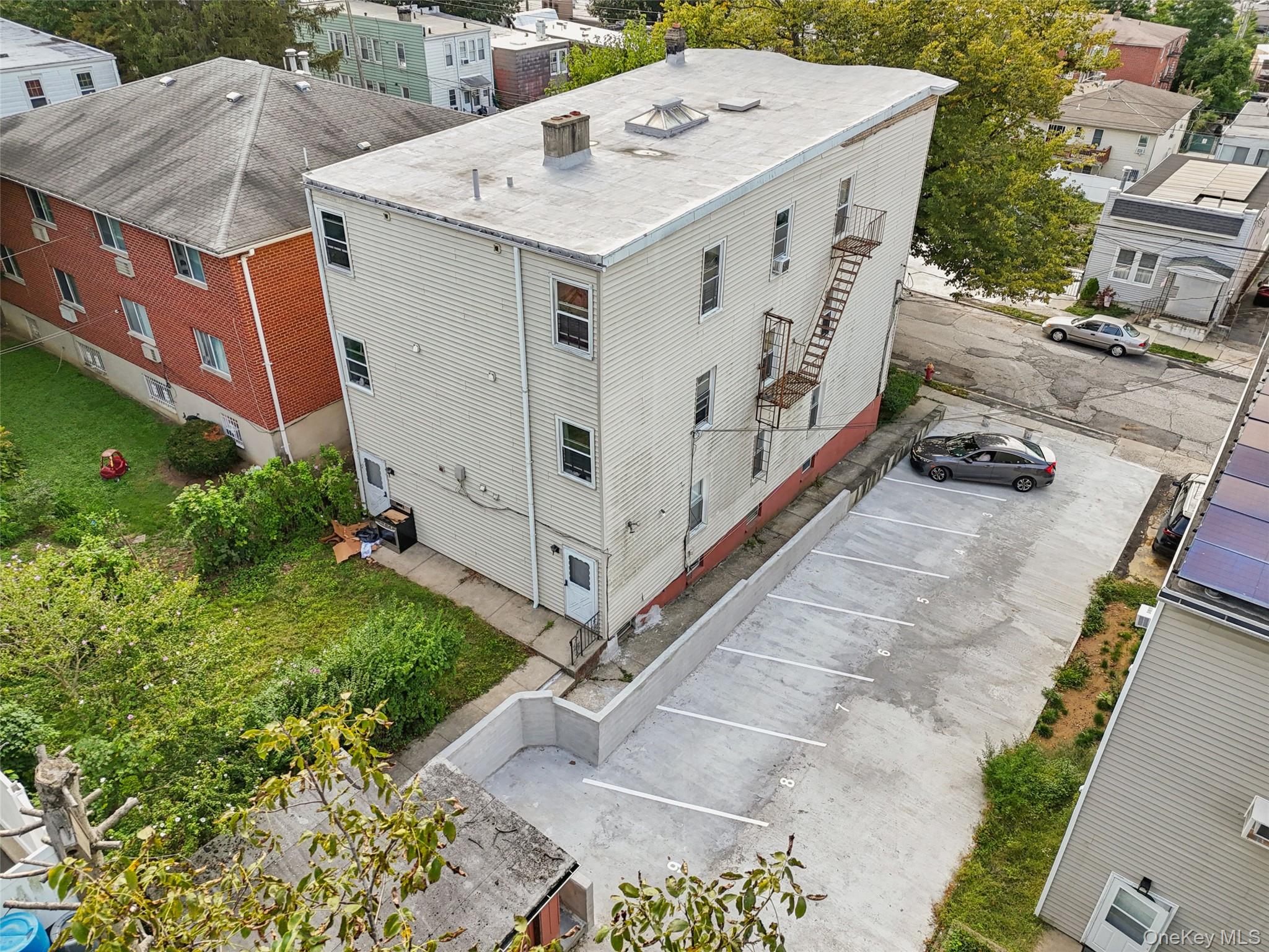 34 Clarendon Avenue, Yonkers, NY 10701