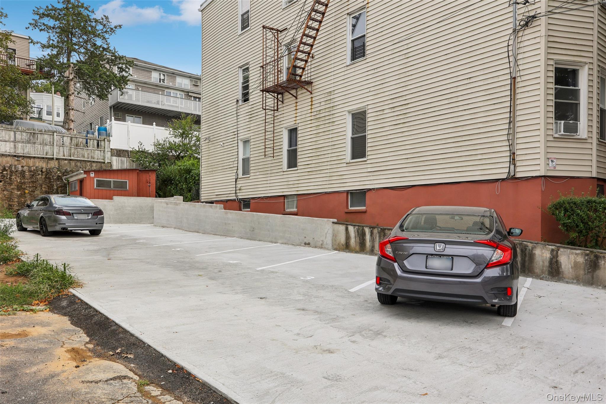 34 Clarendon Avenue, Yonkers, NY 10701