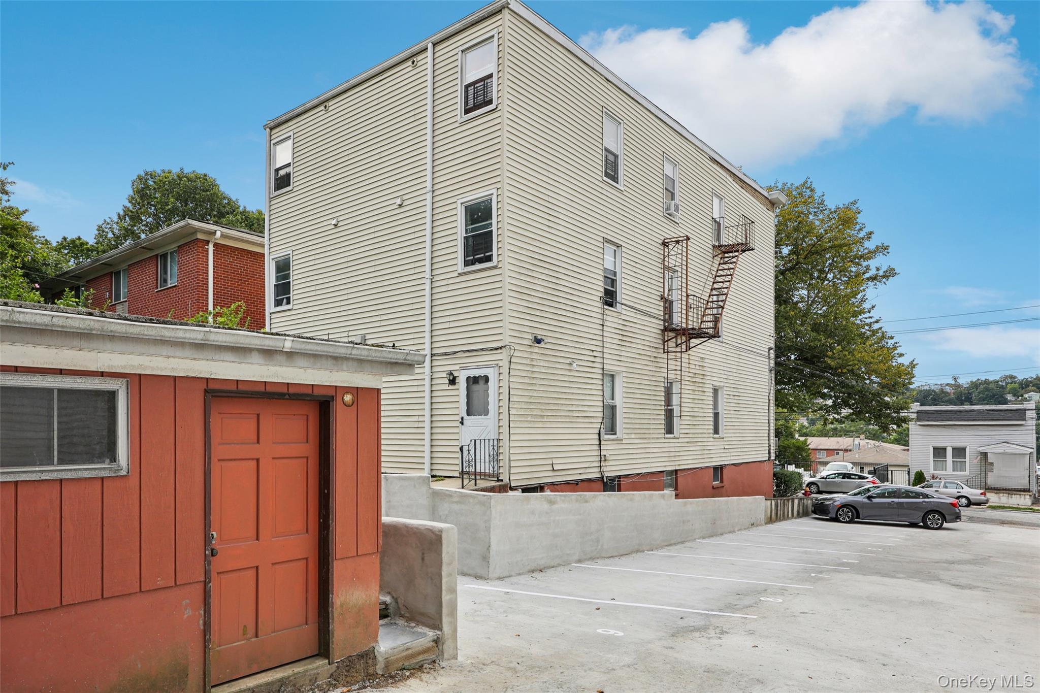 34 Clarendon Avenue, Yonkers, NY 10701