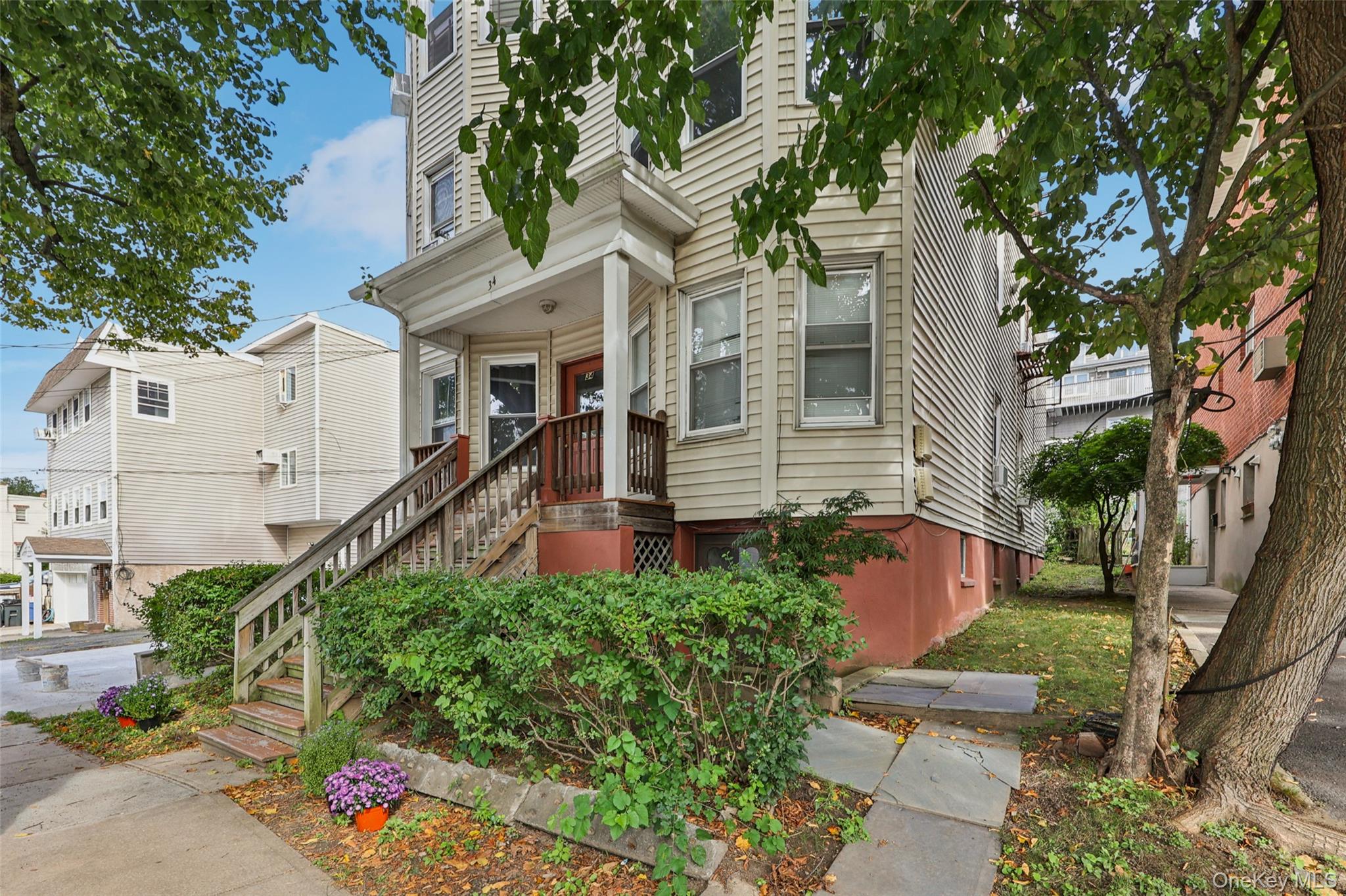 34 Clarendon Avenue, Yonkers, NY 10701