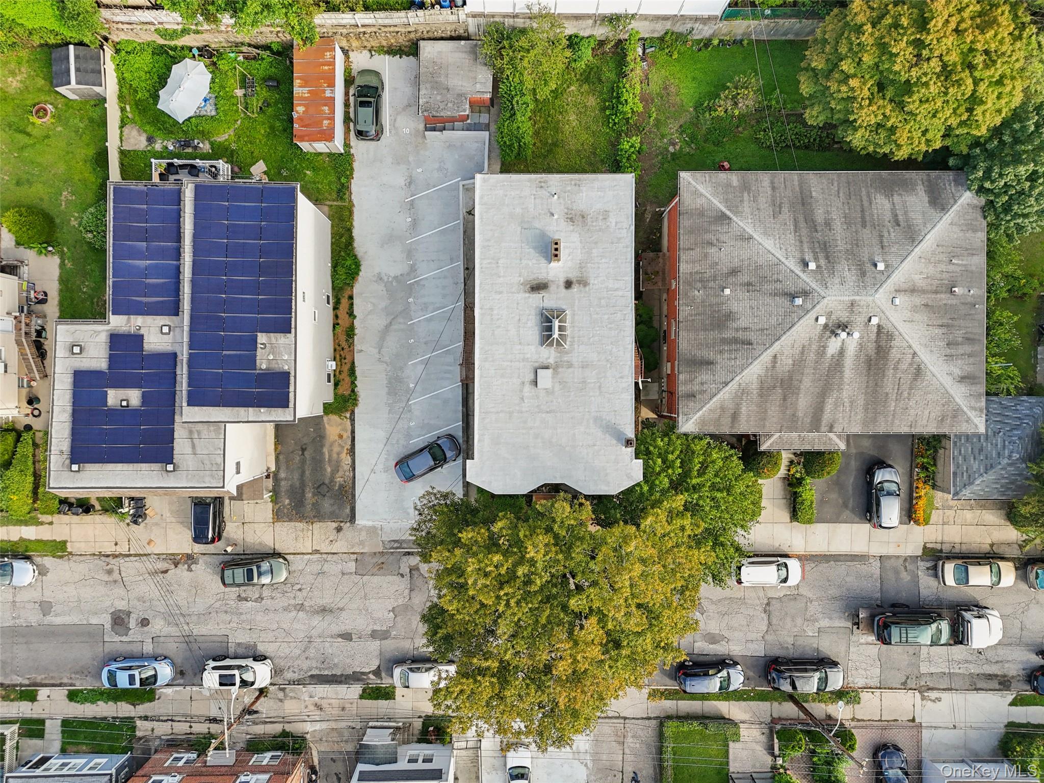 34 Clarendon Avenue, Yonkers, NY 10701