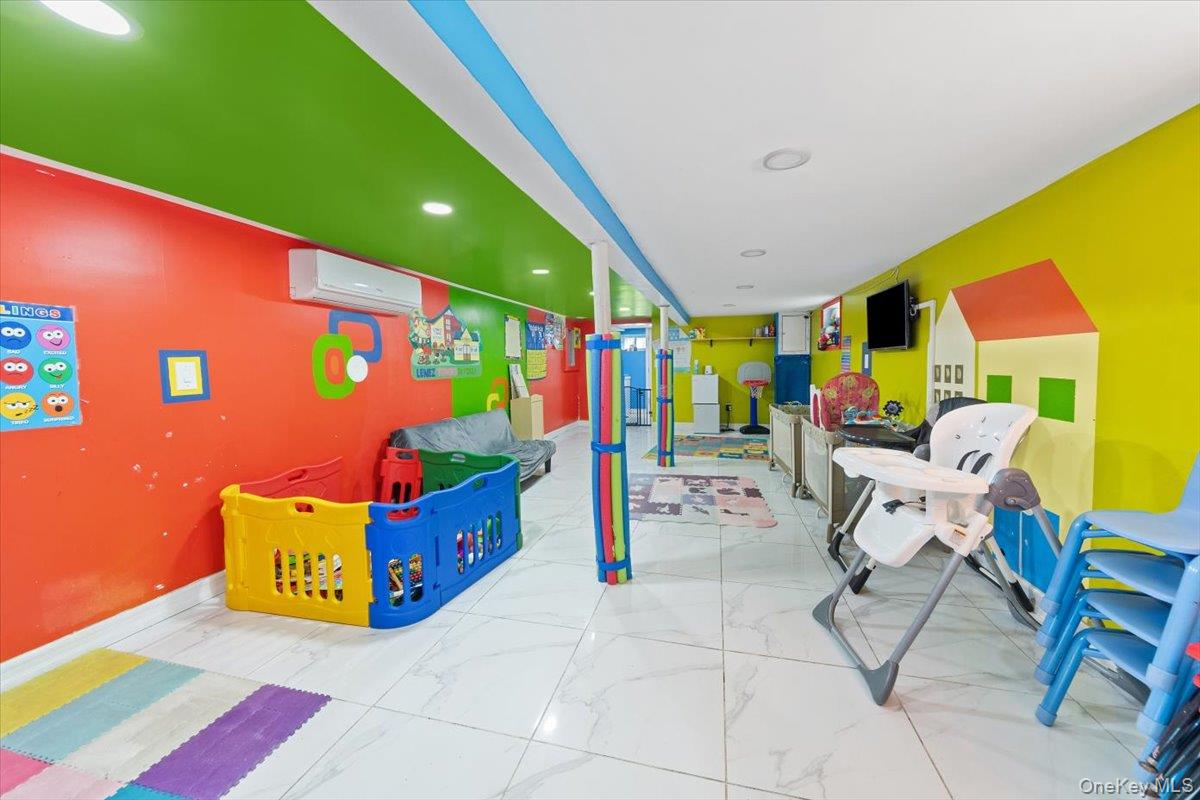 120-44 192nd Street, Saint Albans, NY 11412