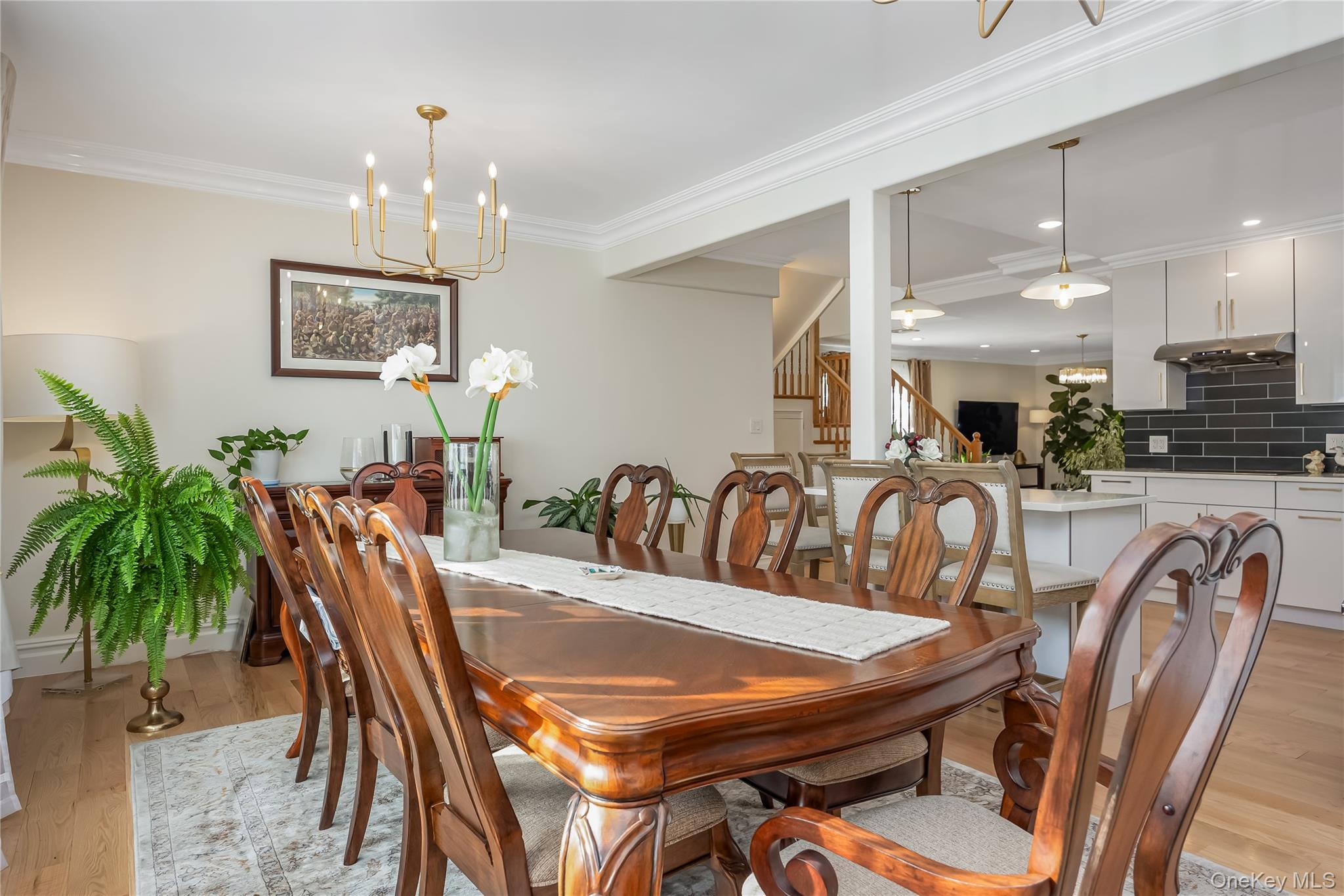 2 Hamilton Street, Farmingdale, NY 11735