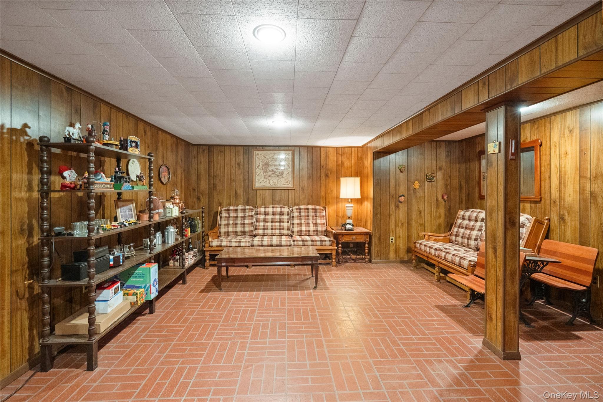 20 Frazer Drive, Greenlawn, NY 11740