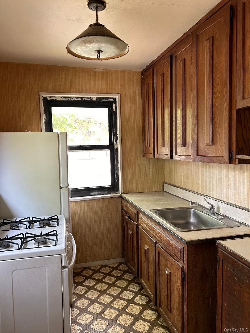 163-30 17th # 4-297, Whitestone, NY 11357