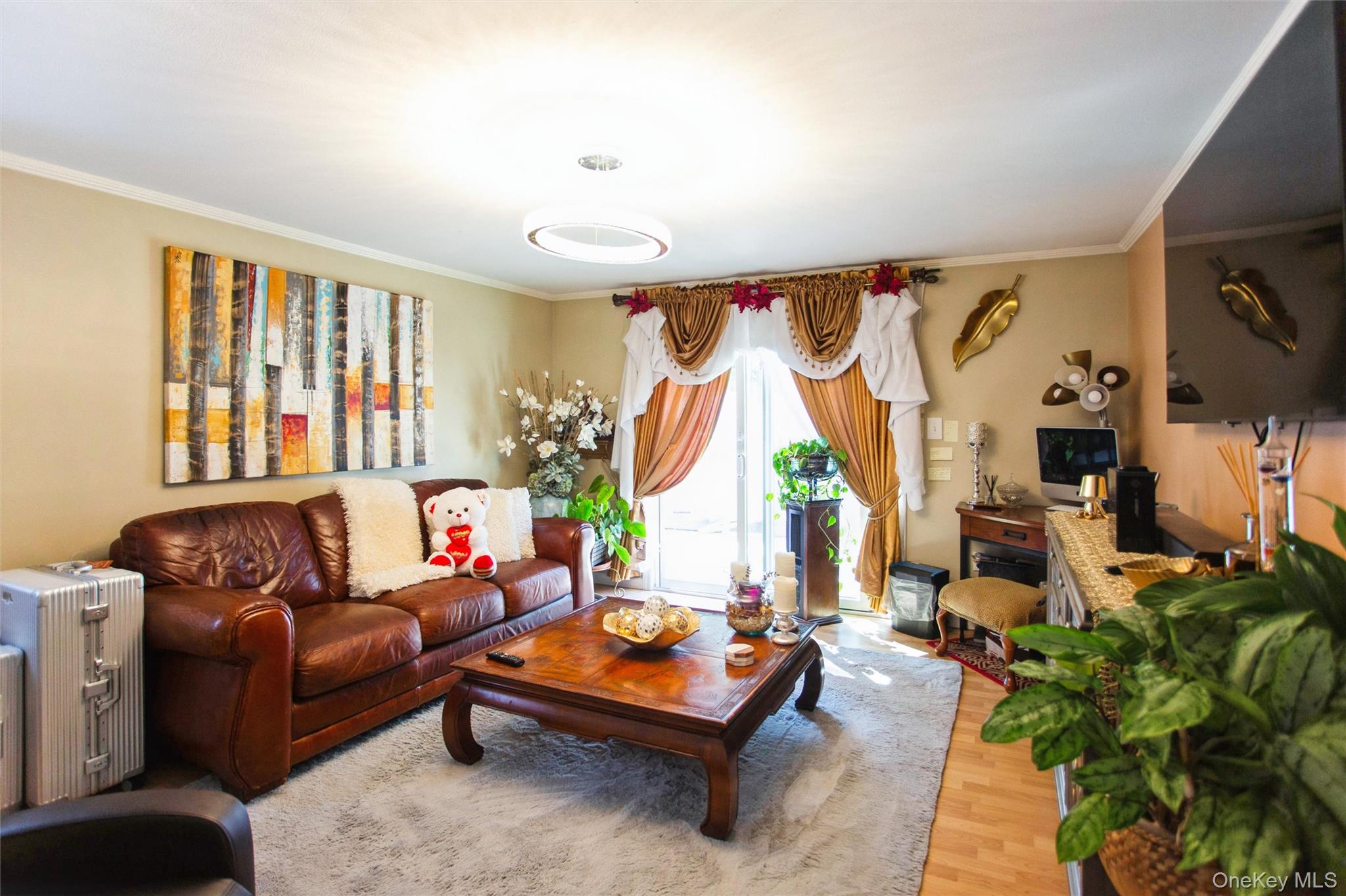 200 E Euclid Street, Valley Stream, NY 11580