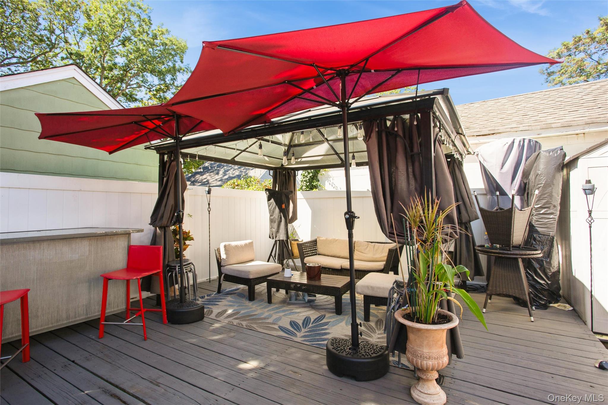 200 E Euclid Street, Valley Stream, NY 11580