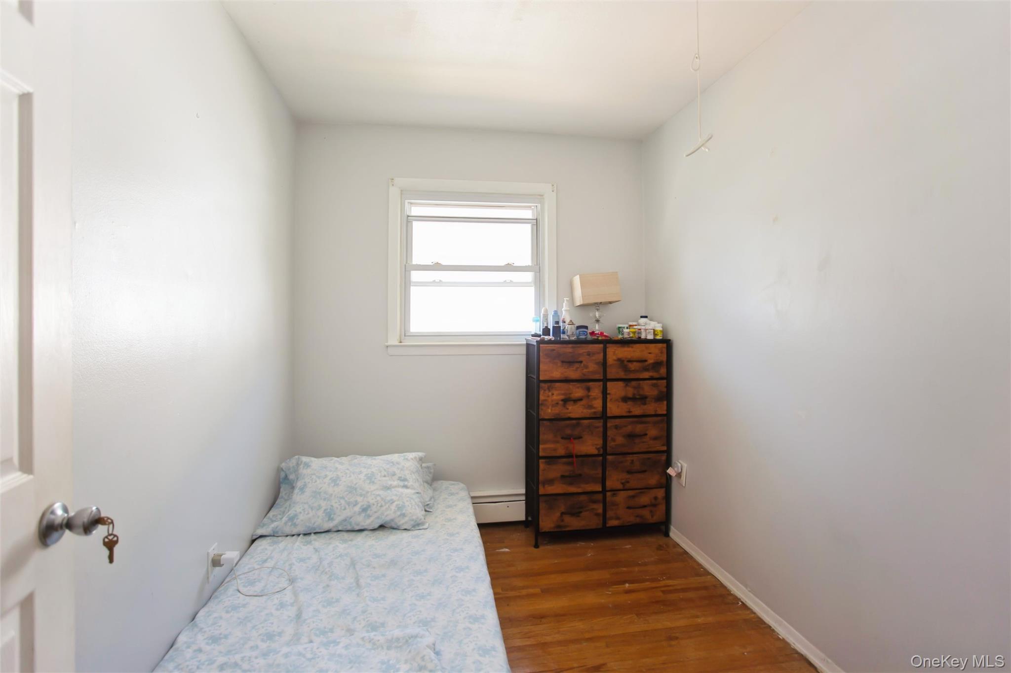 200 E Euclid Street, Valley Stream, NY 11580