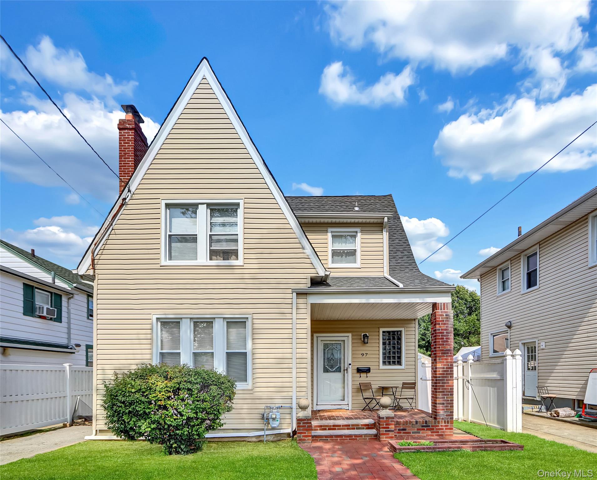 97 E Beverly Parkway, Valley Stream, NY 11580
