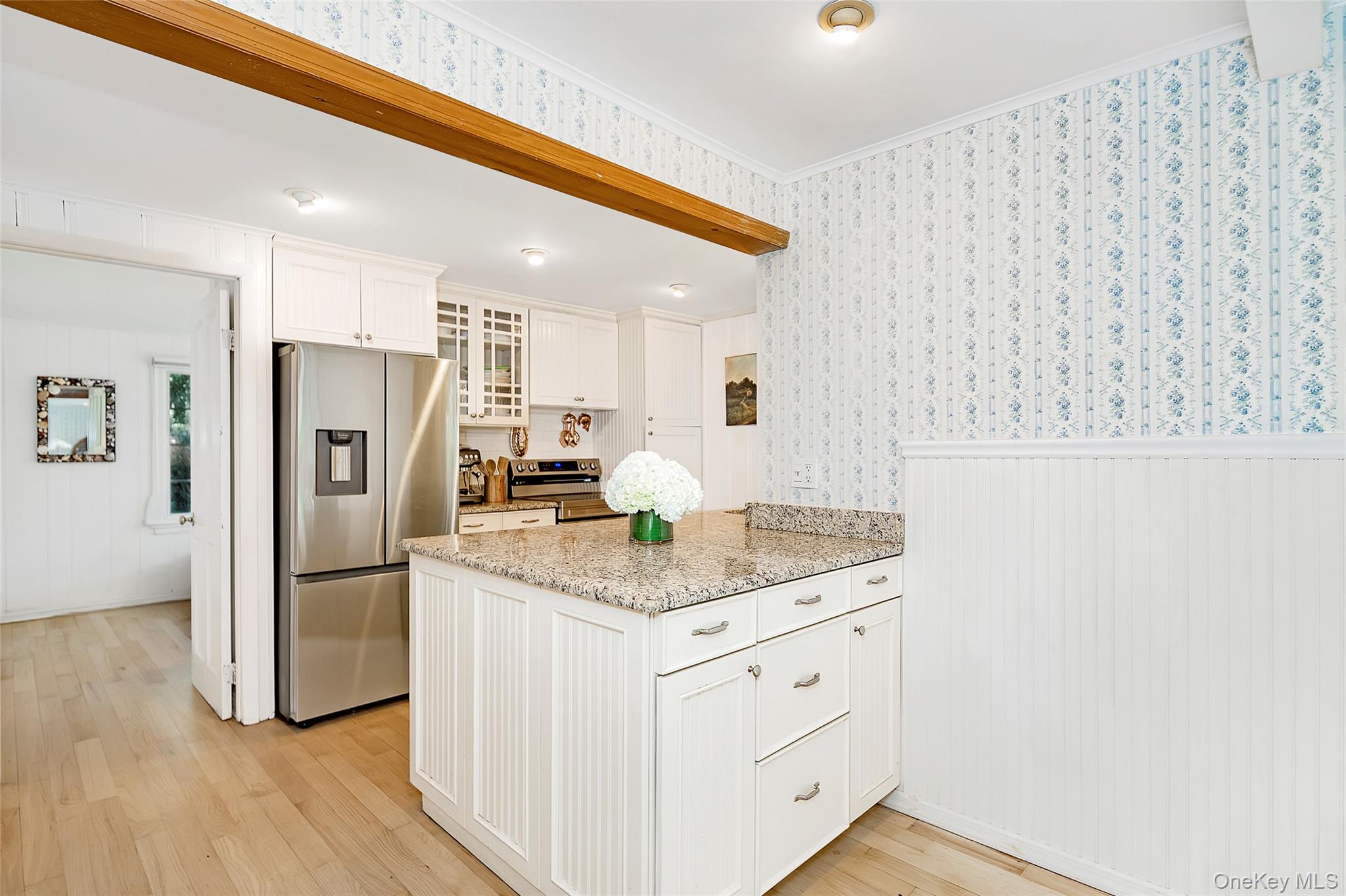 8 Lawrence Avenue, Hampton Bays, NY 11946