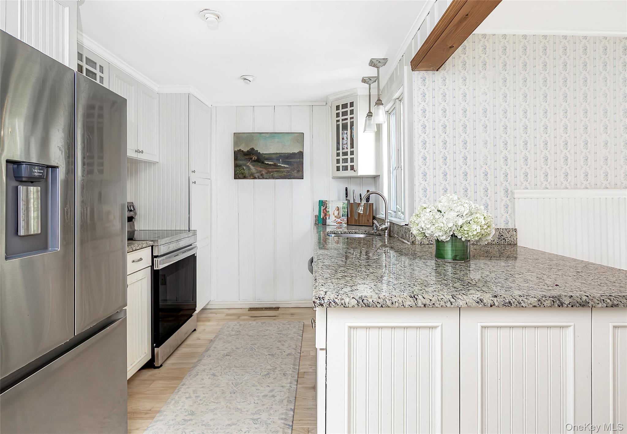 8 Lawrence Avenue, Hampton Bays, NY 11946