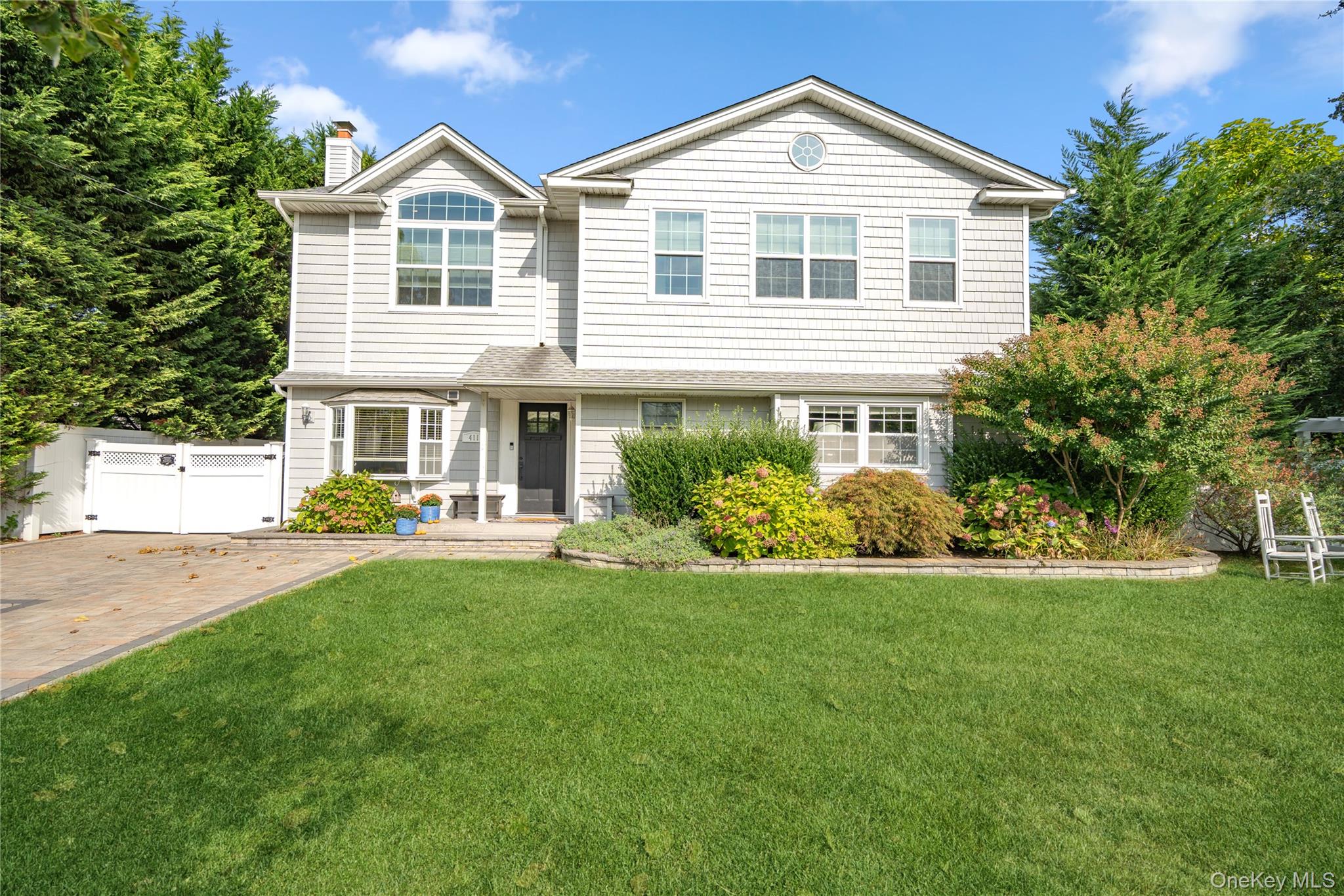 411 Center Bay Drive, West Islip, NY 11795
