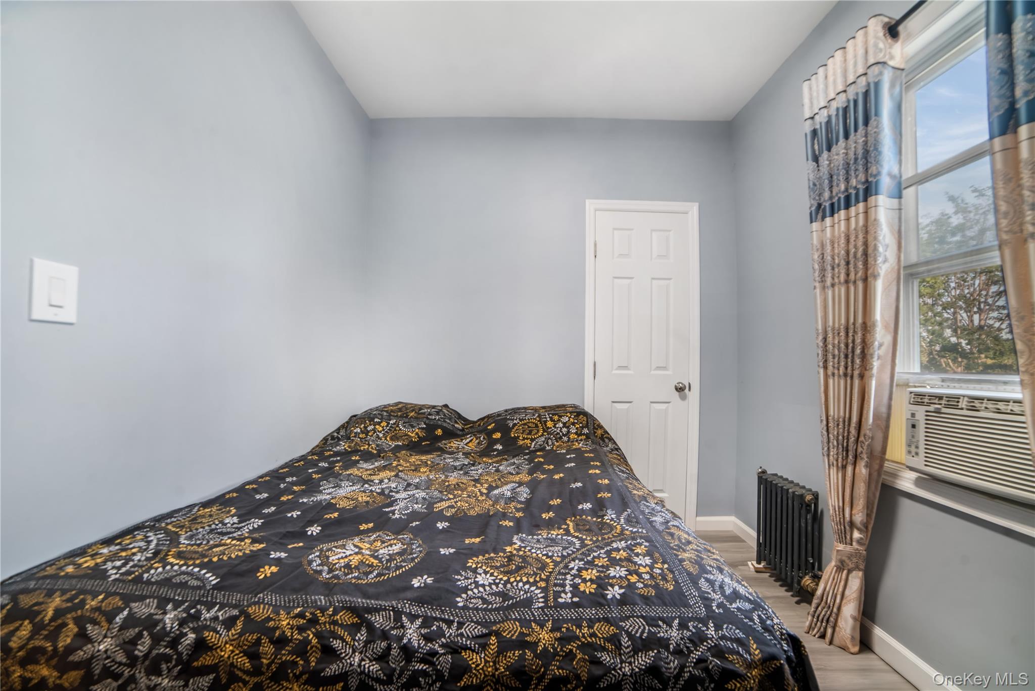 7 Willis Avenue, Floral Park, NY 11001