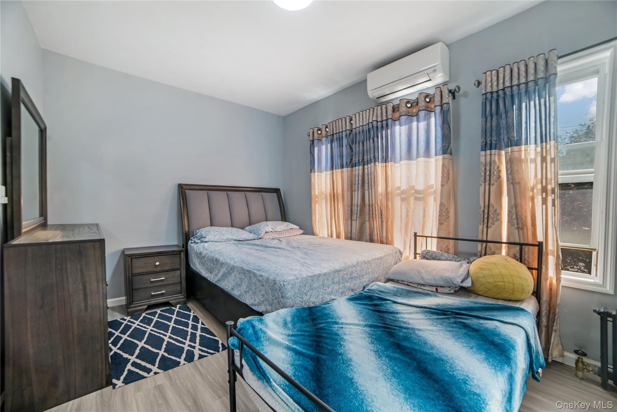 7 Willis Avenue, Floral Park, NY 11001