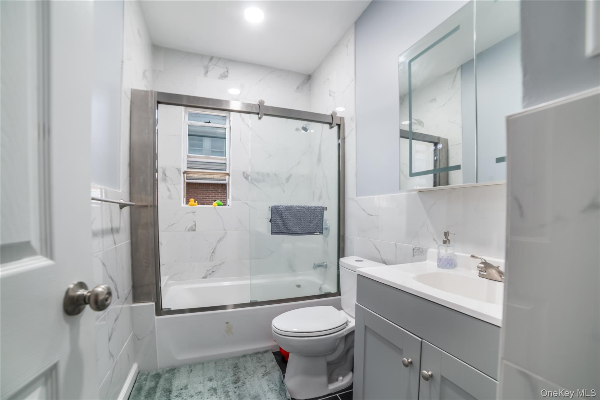 7 Willis Avenue, Floral Park, NY 11001