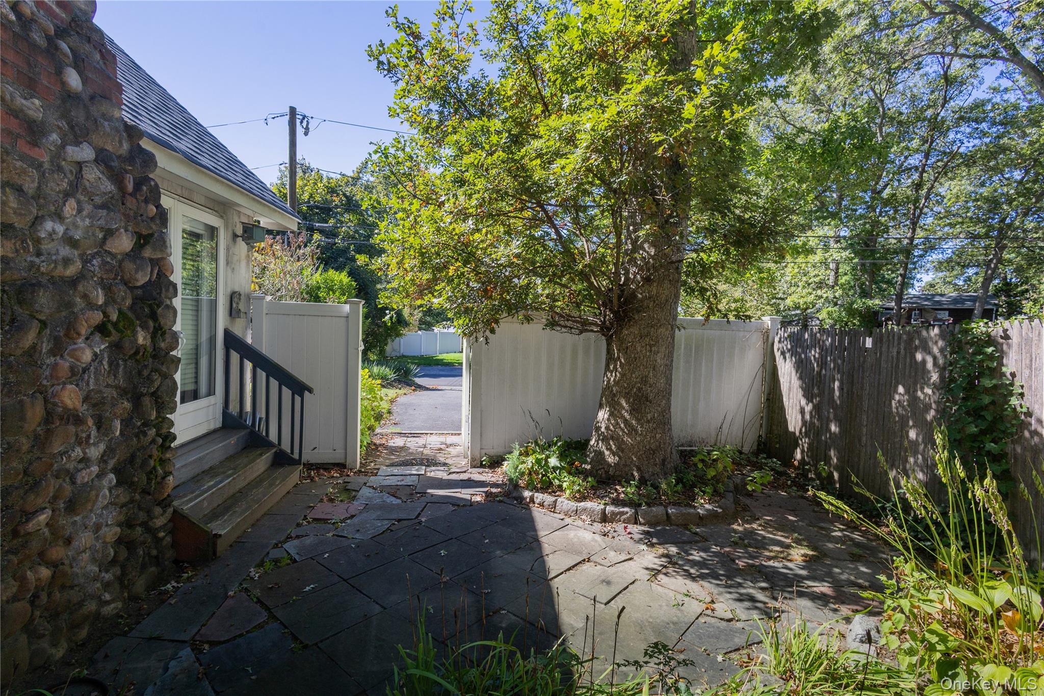 3 Beacon Drive, Sound Beach, NY 11789