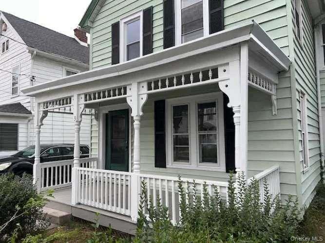 3 Allen Place, Poughkeepsie, NY 12601