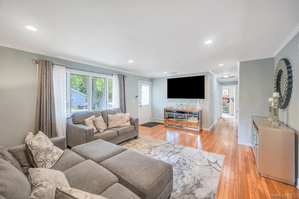 3 Cedar Street, Patchogue, NY 11772