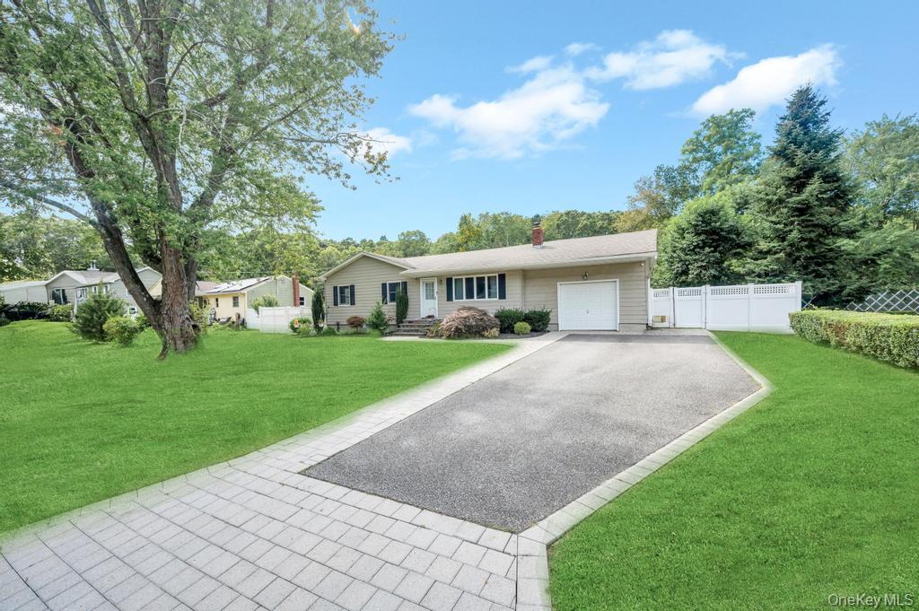 3 Cedar Street, Patchogue, NY 11772