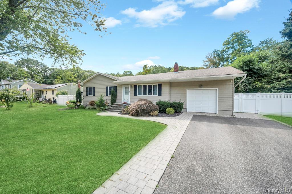 3 Cedar Street, Patchogue, NY 11772