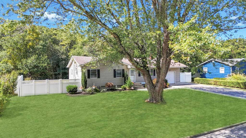 3 Cedar Street, Patchogue, NY 11772