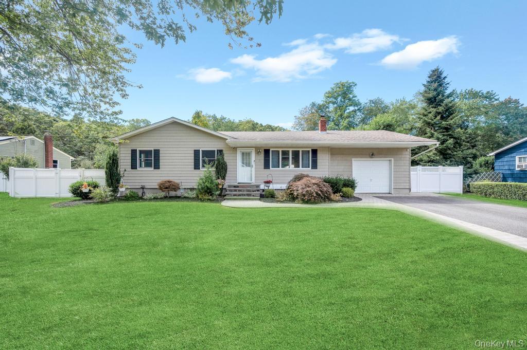 3 Cedar Street, Patchogue, NY 11772