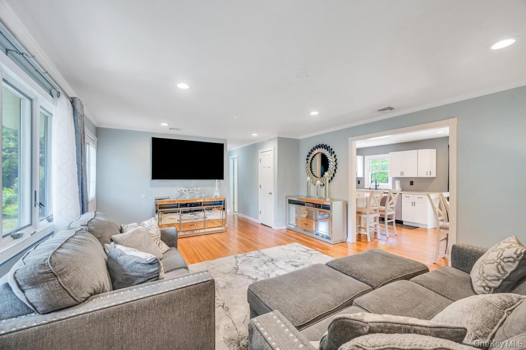 3 Cedar Street, Patchogue, NY 11772