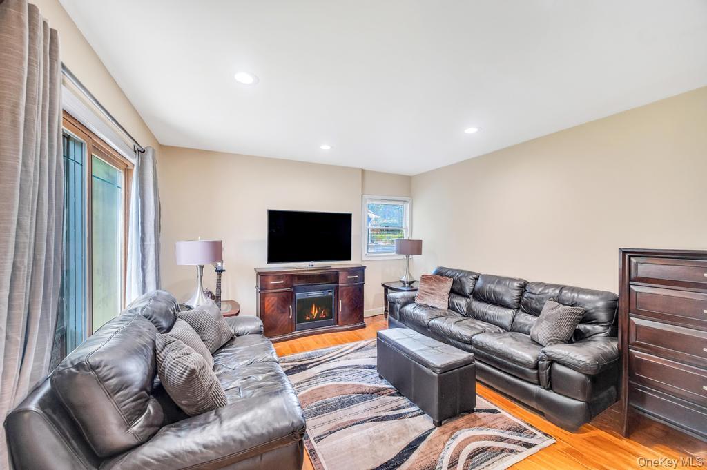 3 Cedar Street, Patchogue, NY 11772