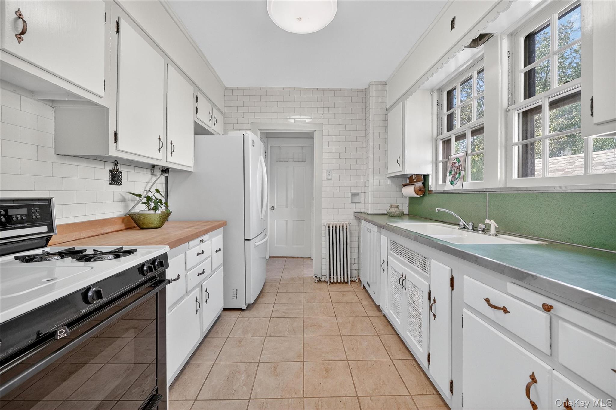 15 Park Place, Fleetwood, NY 10552