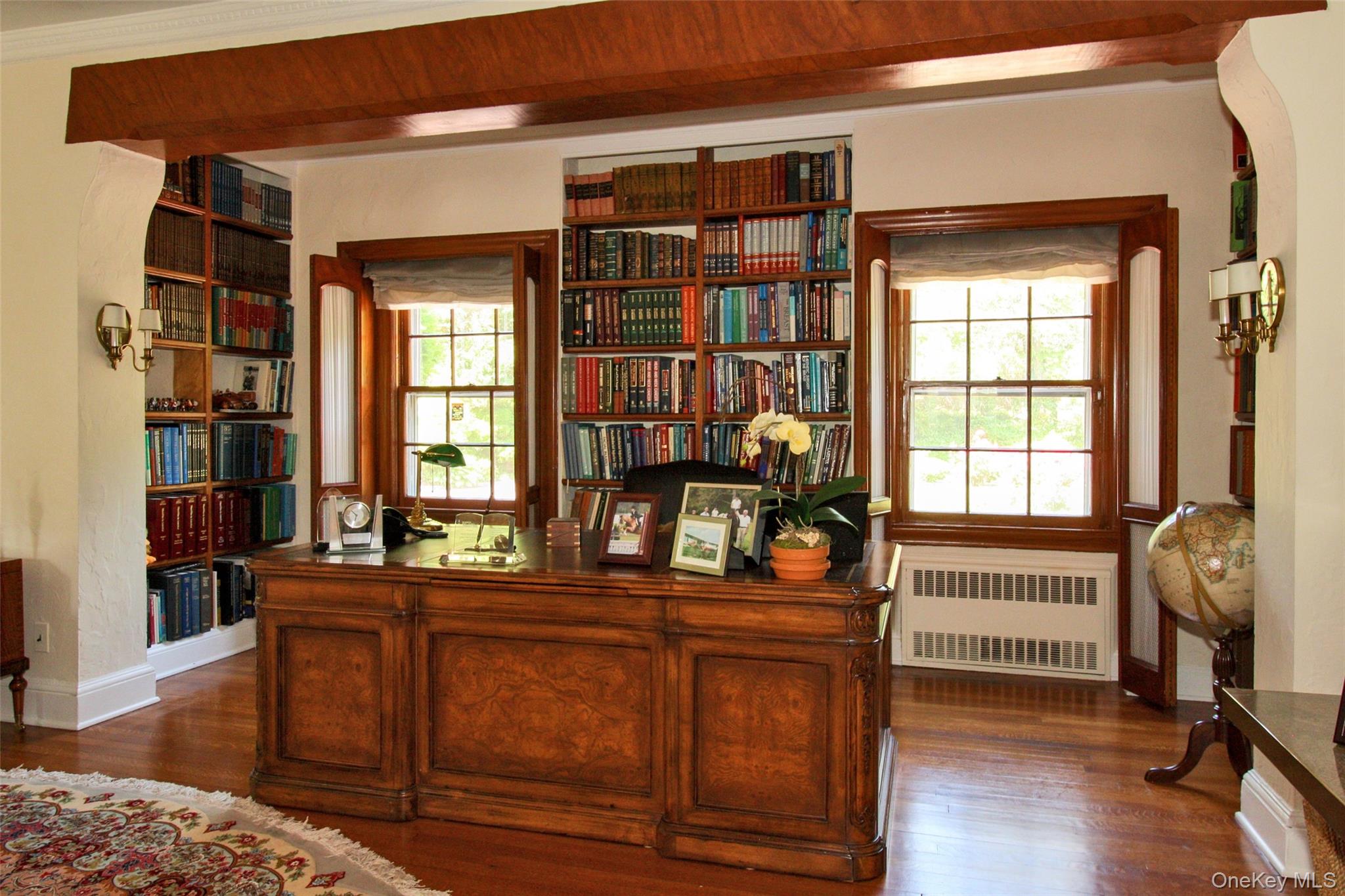 40 Deer Park Road, Great Neck, NY 11024