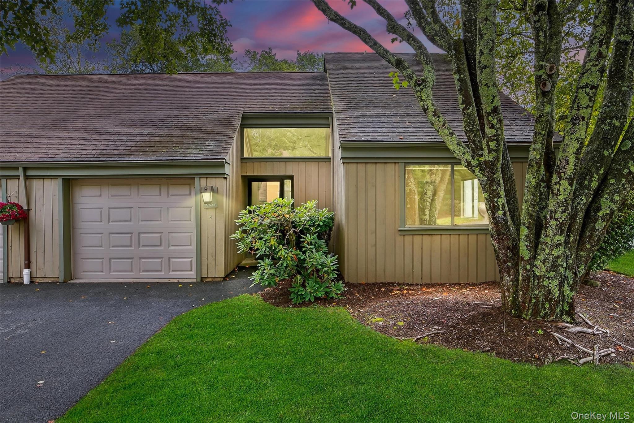 954 Heritage Hills # F, Somers, NY 10589