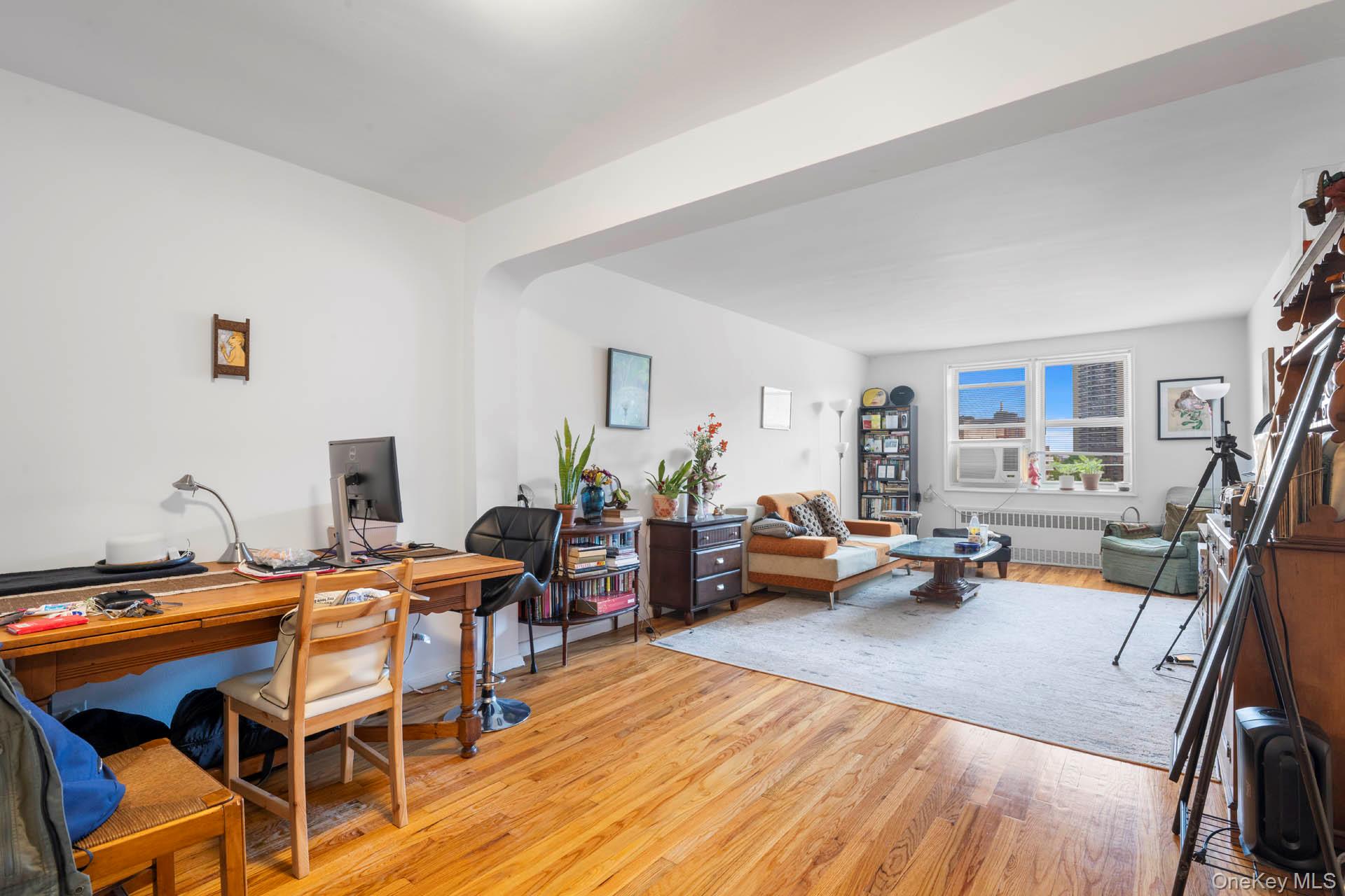 67-40 Booth Street # 6I, Forest Hills, NY 11375