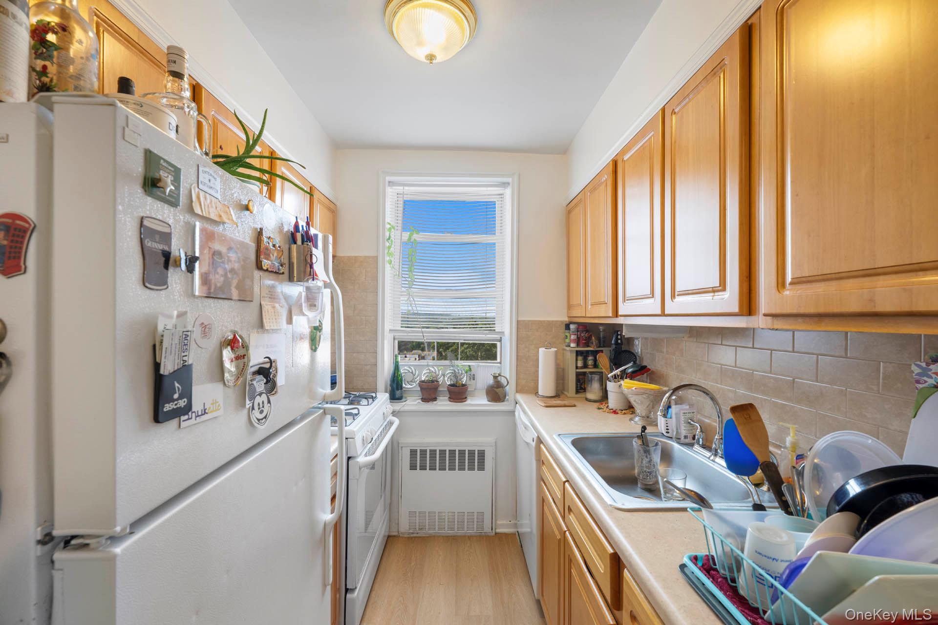 67-40 Booth Street # 6I, Forest Hills, NY 11375