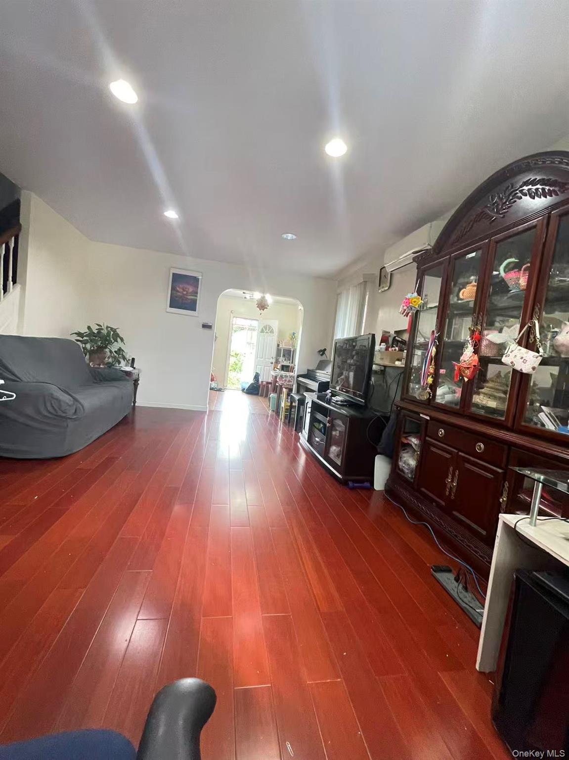 28-11 Murray Street, Flushing, NY 11354