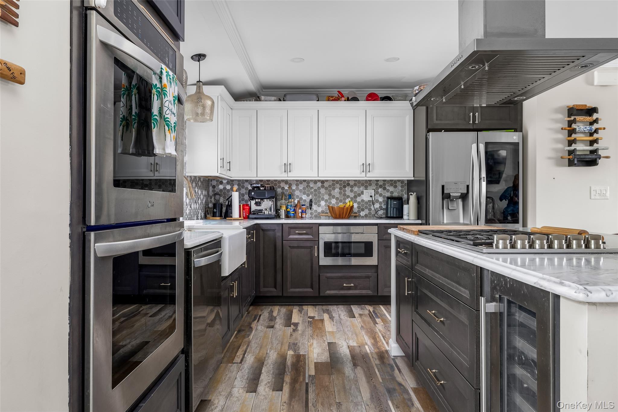 171 N Albany Avenue, Massapequa, NY 11758