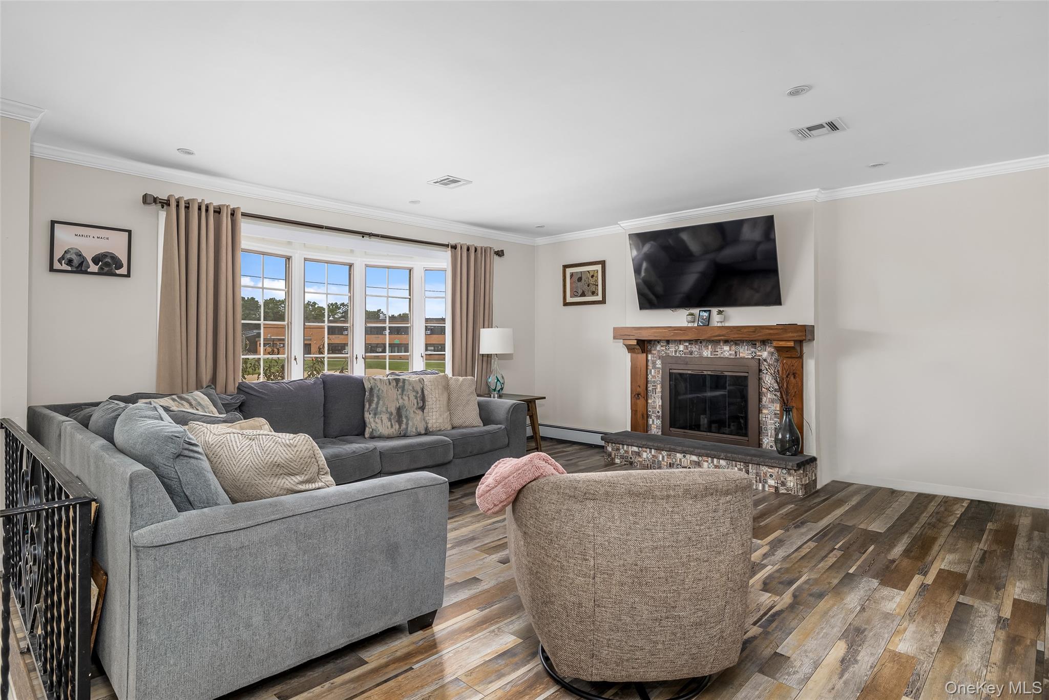 171 N Albany Avenue, Massapequa, NY 11758