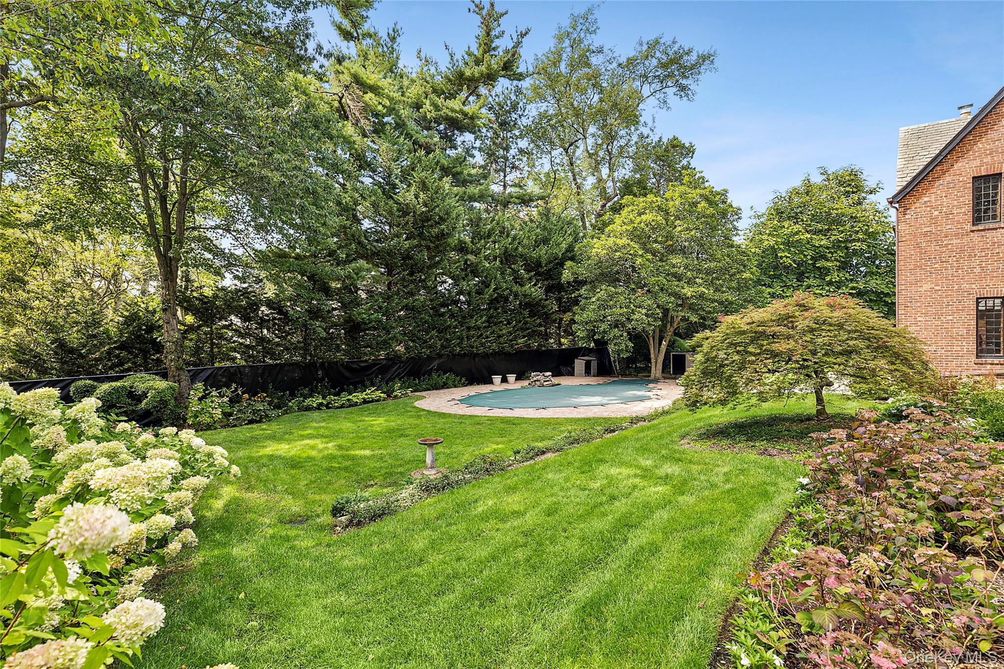 38 Country Club Drive, Port Washington, NY 11050