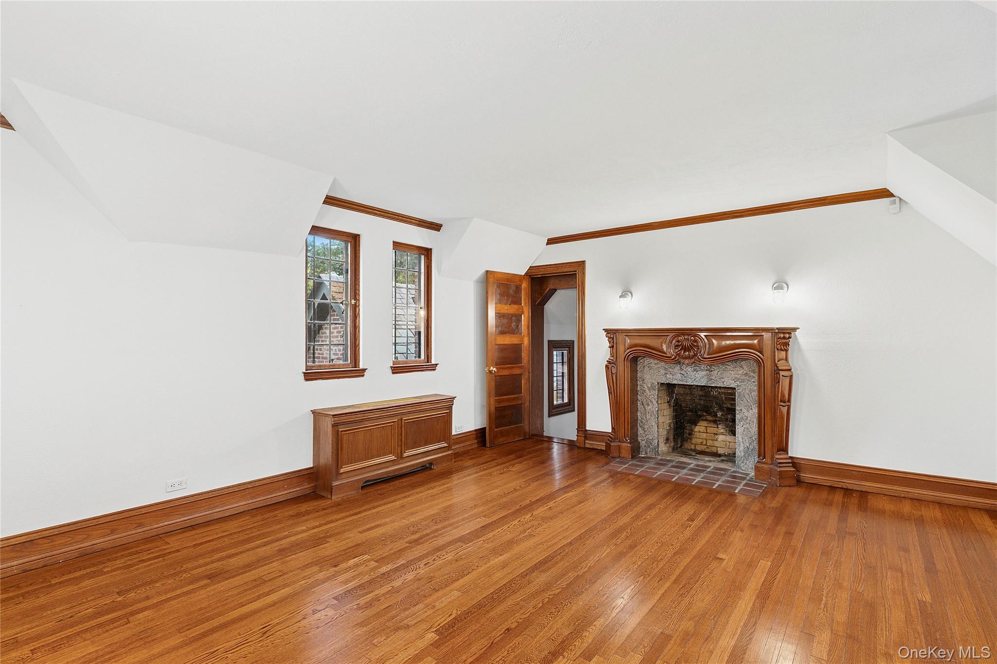 38 Country Club Drive, Port Washington, NY 11050