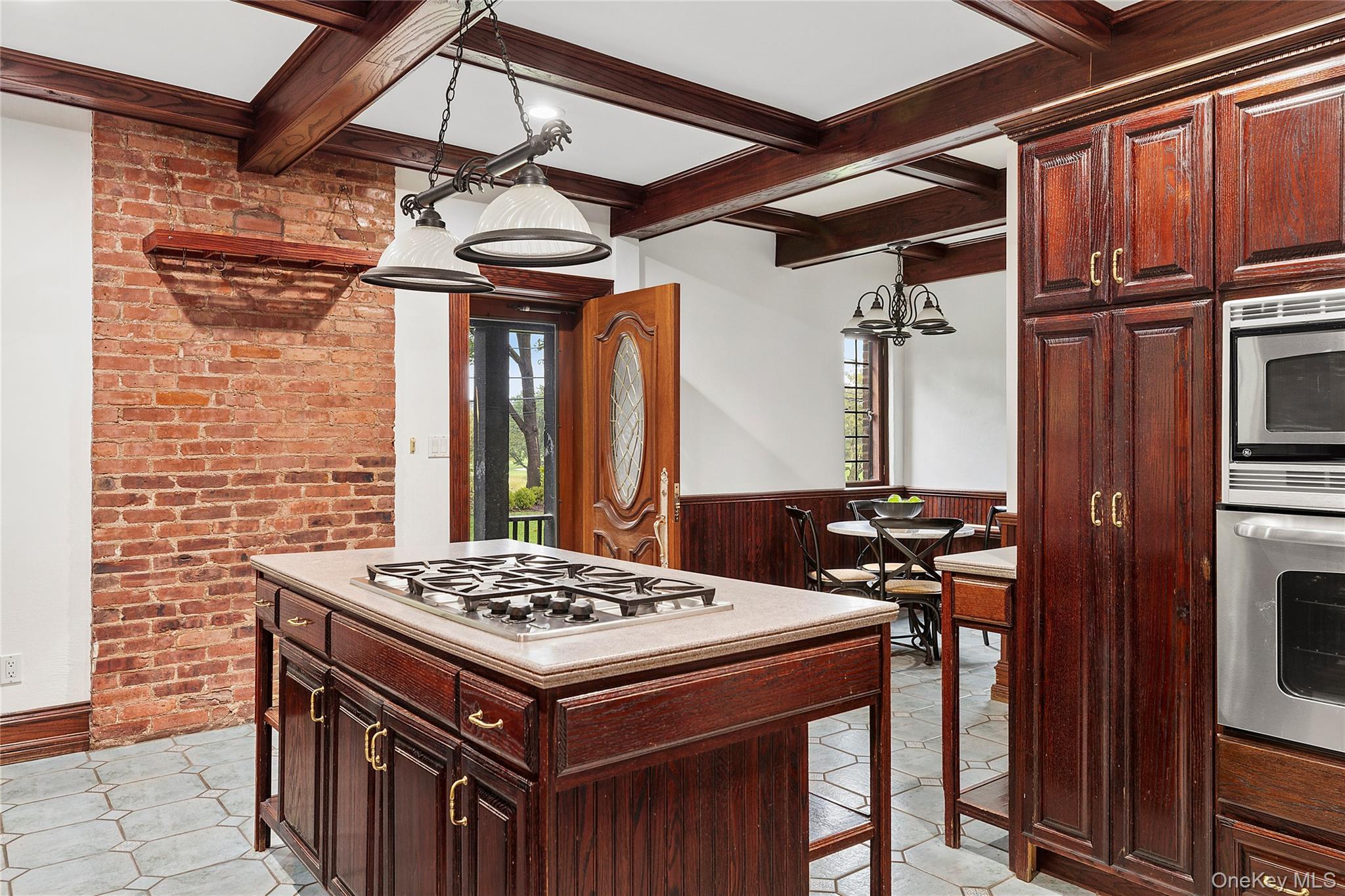 38 Country Club Drive, Port Washington, NY 11050